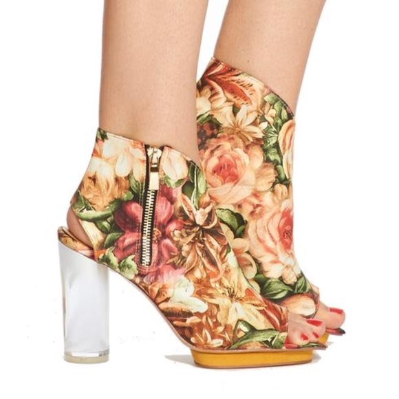 Arden Wohl- Spartali Vegan Bootie - Picture 4 of 8